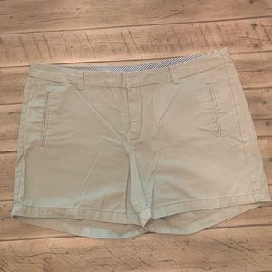 Chino khaki shorts